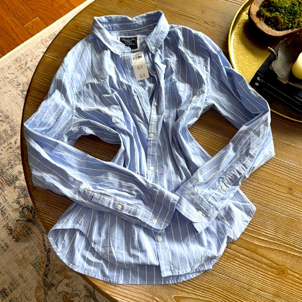 NEW with tags Abercrombie button down shirt